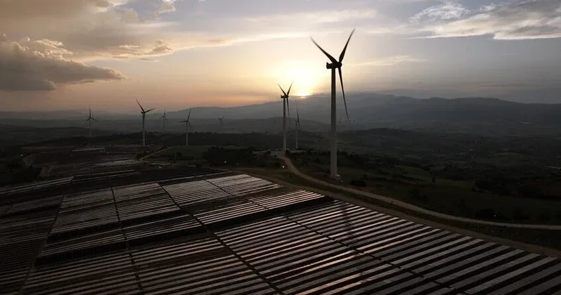 Quraşdırılmış elektrik enerjisi tutumunda külək və günəş enerjisinin payı artıb