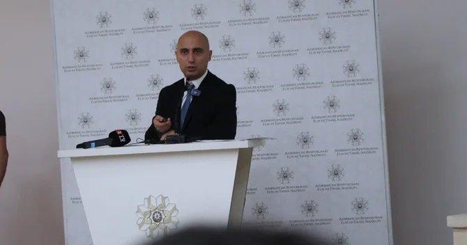 Emin Əmrullayev: Qarabağ Universiteti ötən illərə nisbətən daha yaxşı nəticələr göstərib