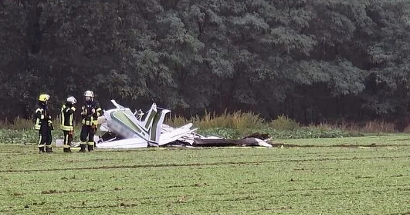 Almaniyada Cessna təyyarəsi tarlaya düşdü