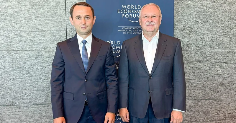 Новое партнерство AZCON Holding и Всемирного экономического форума: в фокусе торговля, цифровая трансформация и ИИ фото