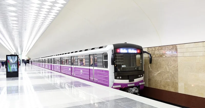 Bakı metrosunda NASAZLIQ Qatarların hərəkəti dayandı