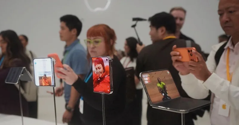 İnsanlar niyə hər il yeni “iPhone” almağa çalışırlar? Psixoloqdan açıqlama