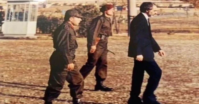 Tarixi foto: Kozinoğlu Elçibəylə birgə... Foto