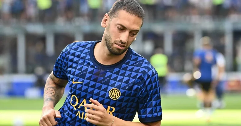 İnter Hakan Çalhanoğlu ilə yeni müqavilə üçün hərəkətə keçir