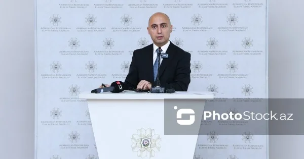 Министр: В рамках госпрограммы 500 молодых азербайджанцев направятся на обучение за рубеж