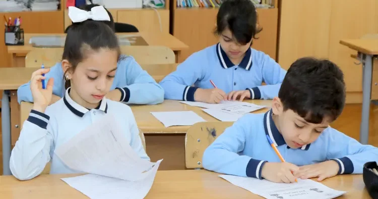 Paytaxtın təhsil müəssisələri yeni tədris ilinə HAZIRDIR: Məktəbli və bağça uşaqlarının SAYI