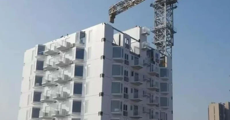 5 günə 26 mərtəbəli bina tikintisi: Azərbaycanda bu mümkündürmü?