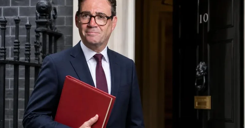 Endi Börnhem Uels, Şotlandiya və Şimali İrlandiyanın Britaniyadan ayrılması ilə bağlı referendumu dəstəkləmir