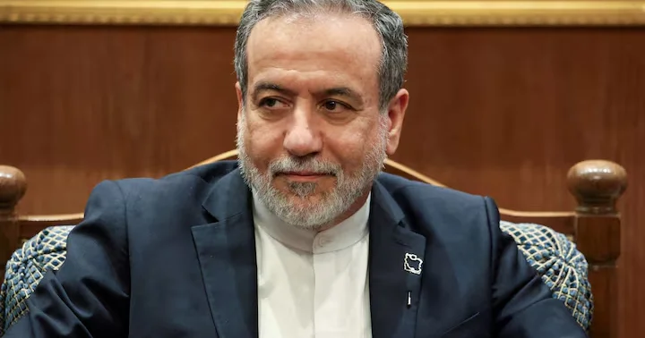 İran ABŞ prezidentinin dialoqa dəvətinin ziddiyyətli olduğunu bildirib