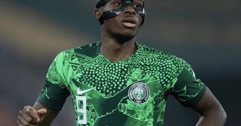Osimhenin het triki Nigeriyanı pley offa daşıdı