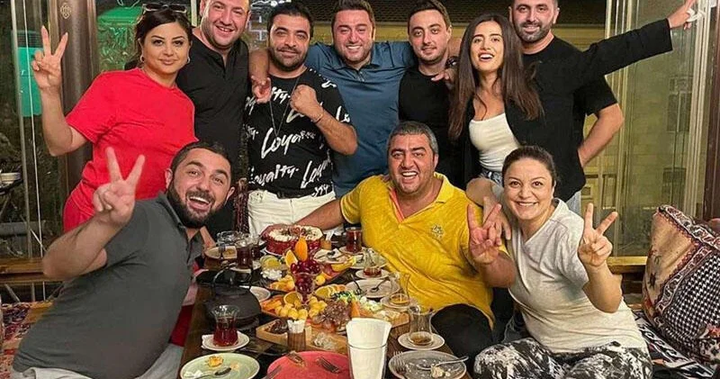 Komedixana nın aktyoru ilk dəfə qızını GÖSTƏRDİ VİDEO