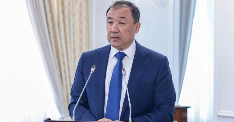 Казахстан заинтересован в заключении долгосрочных контрактов с Азербайджаном по поставкам нефтепродуктов министр