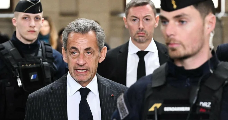 Sarkozi bu tarixdən təkadamlıq kamerada saxlanılacaq