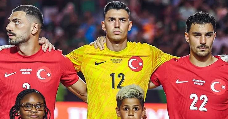 Türkiyə millisində böhran gənc qapıçı karyerasını təhlükəyə atdı