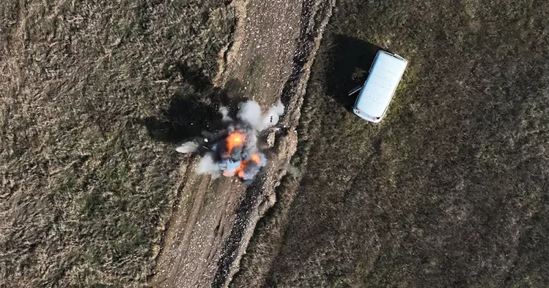 Азербайджанские военнослужащие отработали боевые задачи с применением ударного БПЛА Видео