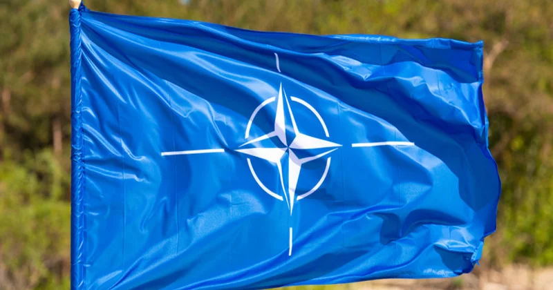KİV: NATO Rusiya qırıcılarının vurulması imkanını müzakirə edir