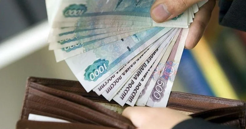 Rublu olanların diqqətinə Banklar valyutanı dəyişmir