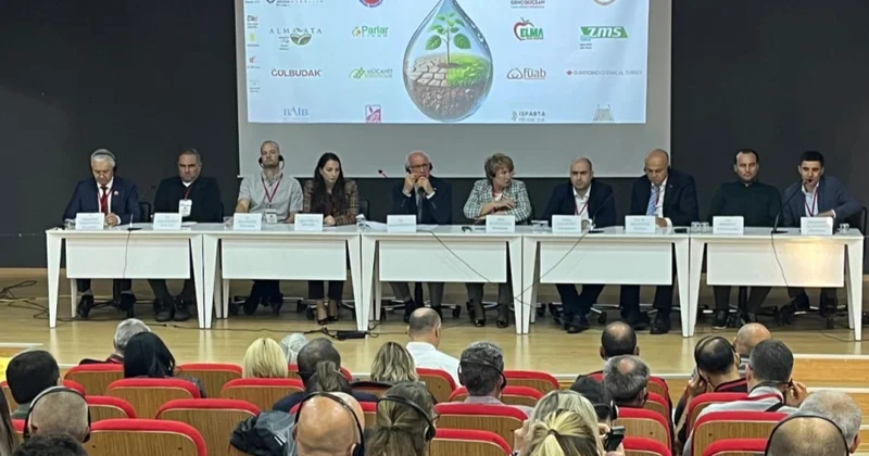 Azərbaycanın nümayəndə heyəti Türkiyədə davamlı meyvə və üzüm tinglərinin istehsalı üzrə seminarda iştirak edib