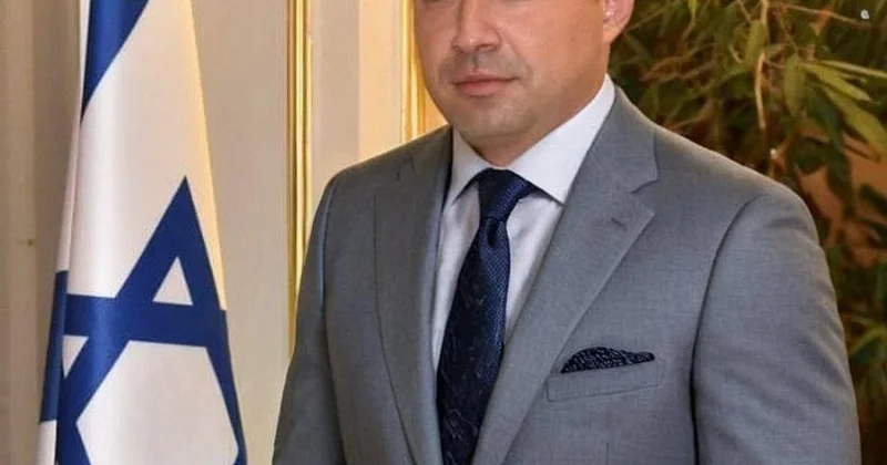O bayrağın mənasını dərk etməyən, onun altında dayanmağa layiq deyil