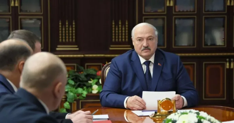 Лукашенко: Украина должна существовать как суверенное независимое государство