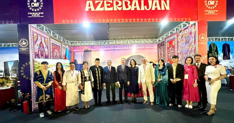 Azərbaycan “Hanoyda dünya mədəniyyətləri” festivalında iştirak edib