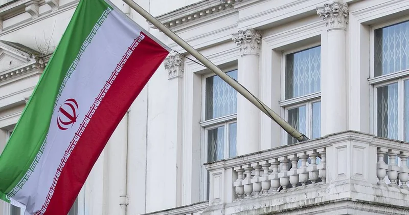 İranda casusluqda günahlandırılan iki Fransa vətəndaşına hökm oxunub