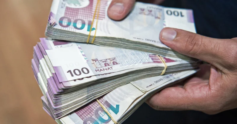 Əhalinin banklardakı əmanətləri artıb