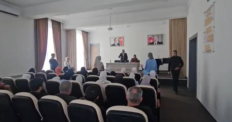 Adil Vəliyev Nardaran və Bilgəh məktəblərində görüşlər keçirdi Fotolar