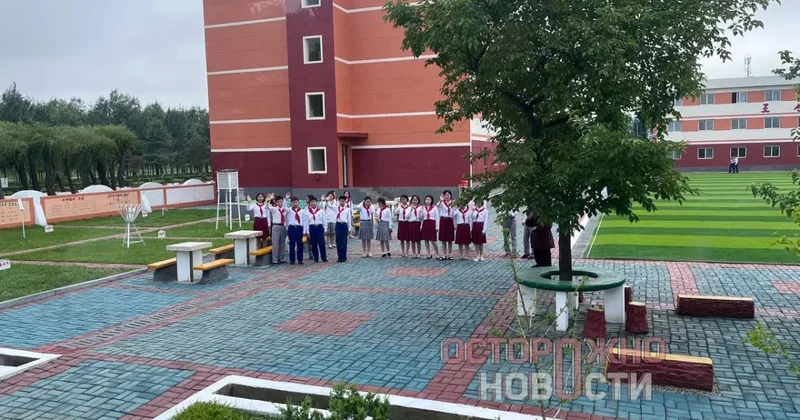 Кукушка помогает северокорейским школьникам учить русский язык ФОТО