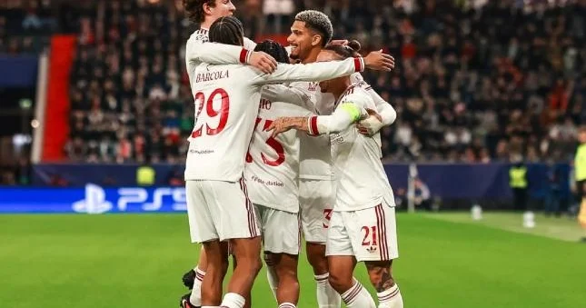 "Liverpul" 9 qolluq matçda qalib gəldi