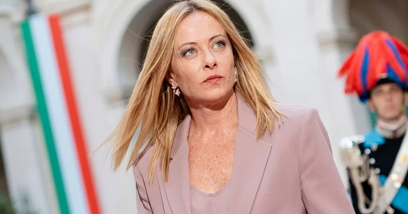 Meloni: Praqa və Budapeştdə üsyanları yatıran Rusiya tankları üçün darıxmıram