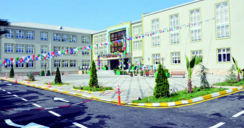 Milli dövlətçilikdə mənəvi dəyərlər: təlqin, yoxsa təqlid?