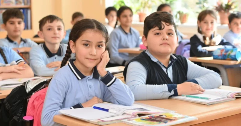 Vahid geyim, səliqəli görünüş, ortaq məsuliyyət