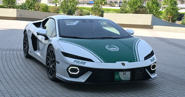 Bu ölkədə polislər Lamborghini sürəcək 920 at güclü FOTO