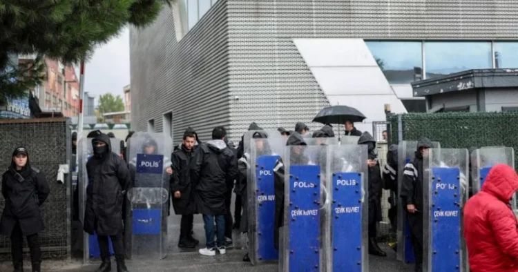 Türkiyə hakimiyyəti “Halk” TV üzərində nəzarəti ələ keçirib