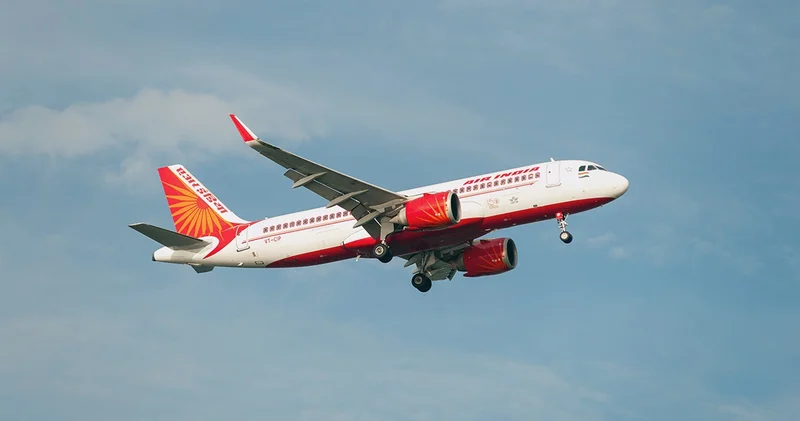 Самолет Air India экстренно сел после сигнала о захвате Minval Politika