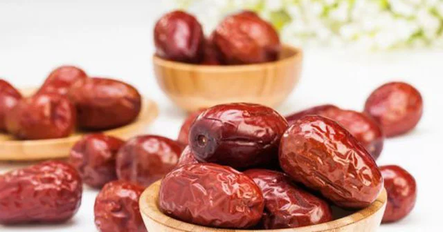 Şah süfrələrindən əksik olmayan meyvə: innab