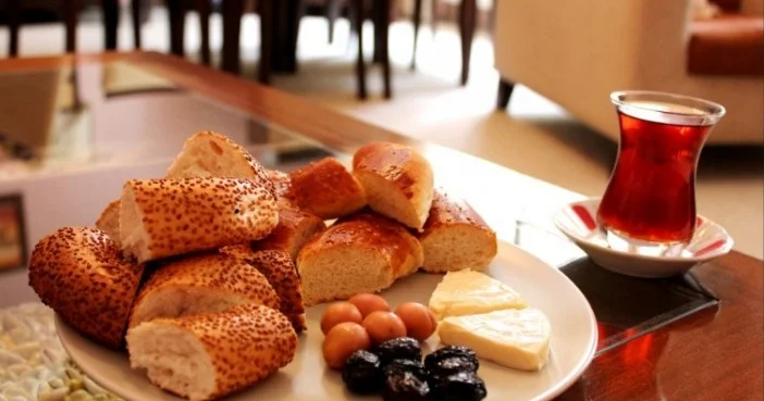 Alınma şirniyyat yeyənlərin NƏZƏRİNƏ! Görün, orqanizminizdə nə baş verir?