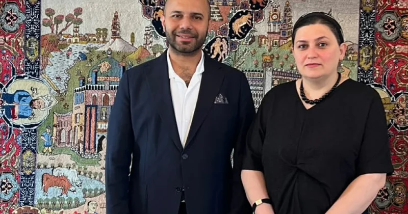 Səudiyyə Ərəbistanından olan yazıçı Milli Azərbaycan Ədəbiyyatı Muzeyini ziyarət edib