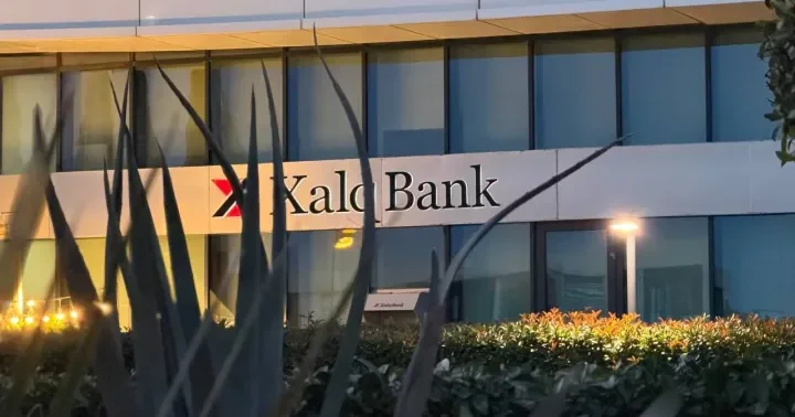“Xalq Bank”ın kredit portfeli böyüyüb, 1,9 milyard manatı ötüb