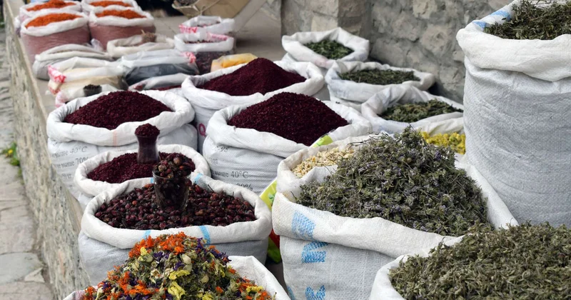 Açıq şəkildə satılan çərəz və ədviyyatlar xərçəng yarada bilər DİQQƏT