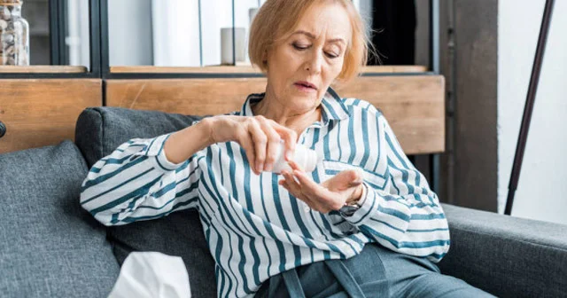 Təzyiq dərmanını axşam, yoxsa səhər içməli? Həkimdən AÇIQLAMA