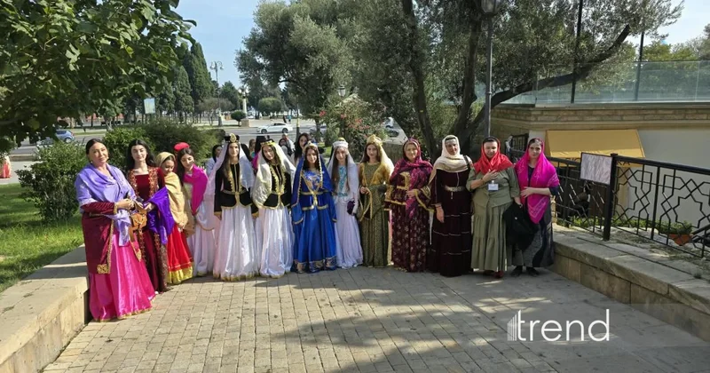 İçərişəhərdə rəngarəng Kəlağayı yürüşü start götürüb (Foto)