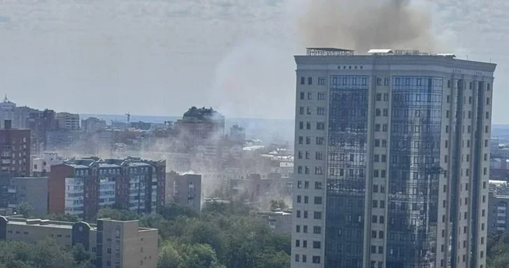 В Саратовской области России при атаке дронов повреждены жилые дома, есть погибший