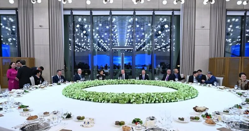 Prezident İlham Əliyevin adından AQEM in 7 ci Zirvə Görüşünün iştirakçılarının şərəfinə şam yeməyi verilib FOTO