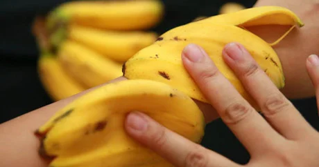 Banan qabığının saysız faydası