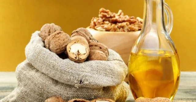 Zeytun yağı, qoz və badam qarışığının ƏFSANƏVİ FAYDALARI Səhər acqarına yesəniz...