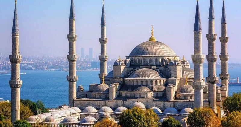 İslam təəssübkeşliyi aparırlarsa, Türkiyəni İslam dövləti elan etsinlər TƏHLİL