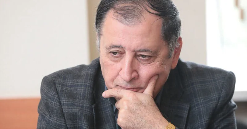 Baba Vəziroğlu: Məktəbdə hər kəs müəyyən edilmiş qaydalara hörmətlə yanaşmalıdır