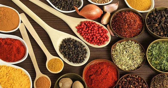 Ədviyyatların sağlamlıq üçün xeyiri və ziyanı
